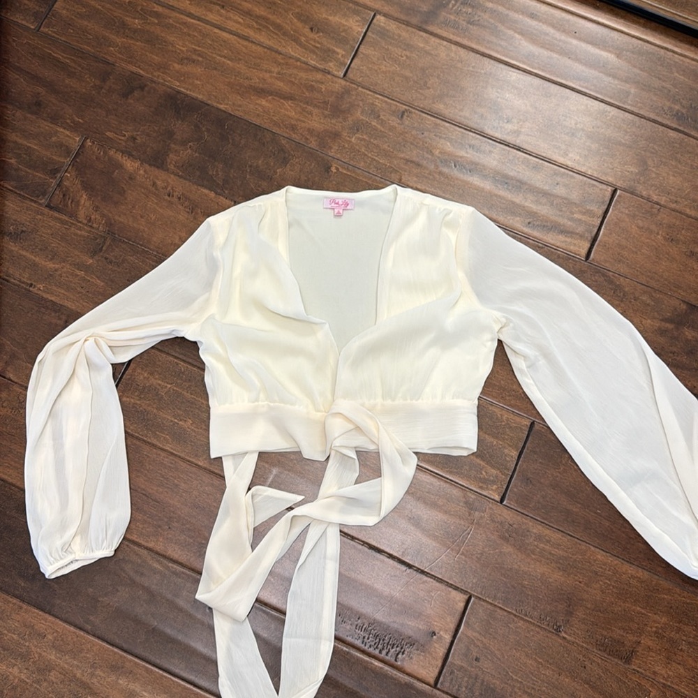 NWOT top - Picture 2 of 3
